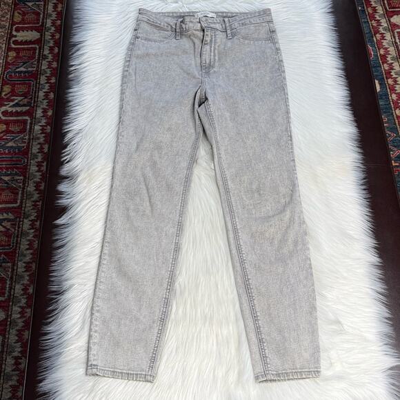 Abercrombie & Fitch Denim - Abercrombie Light Gray Stretch Skinny Jeans